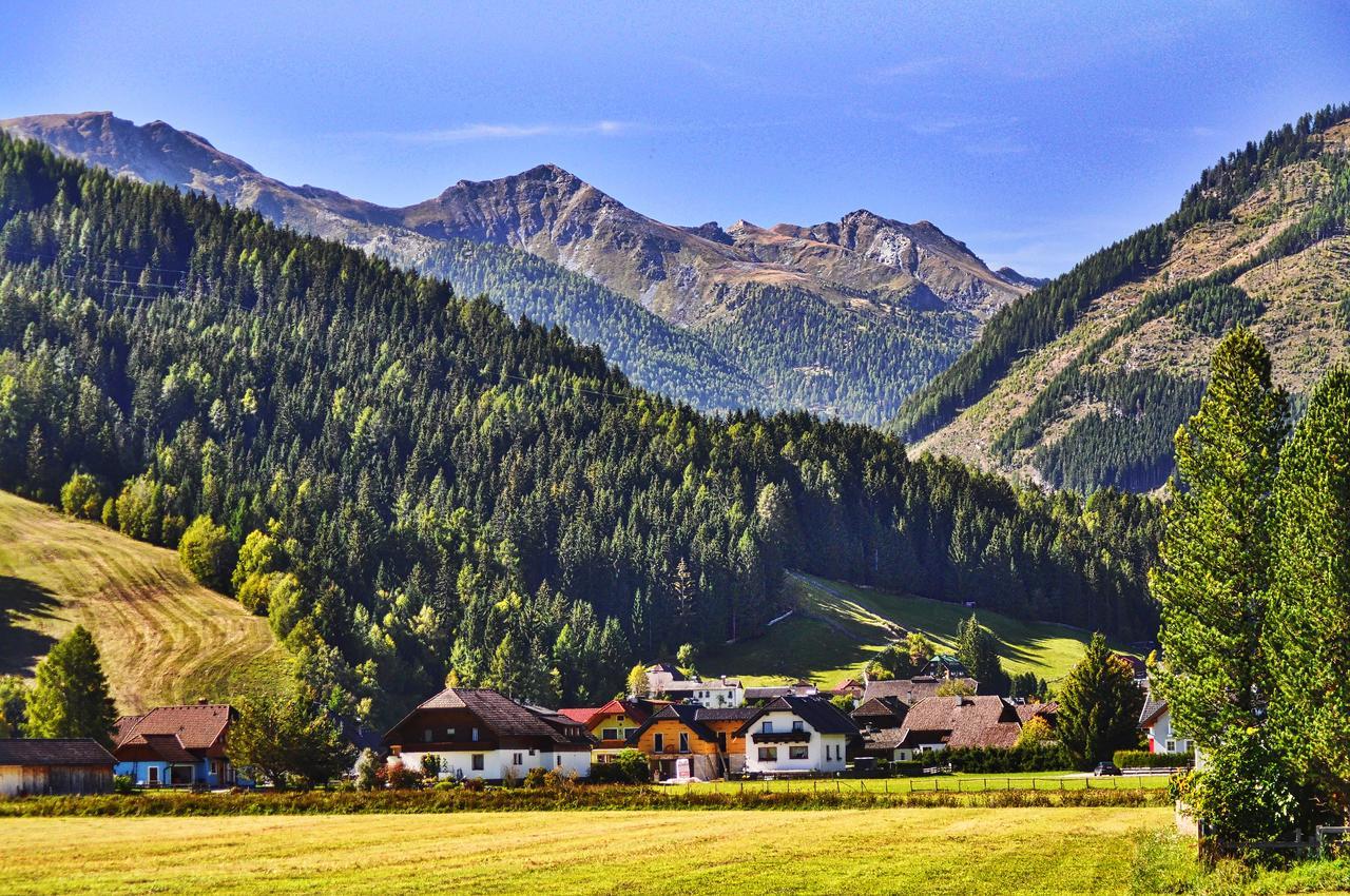 Gasthaus Chalet Mur Sankt Michael im Lungau Esterno foto